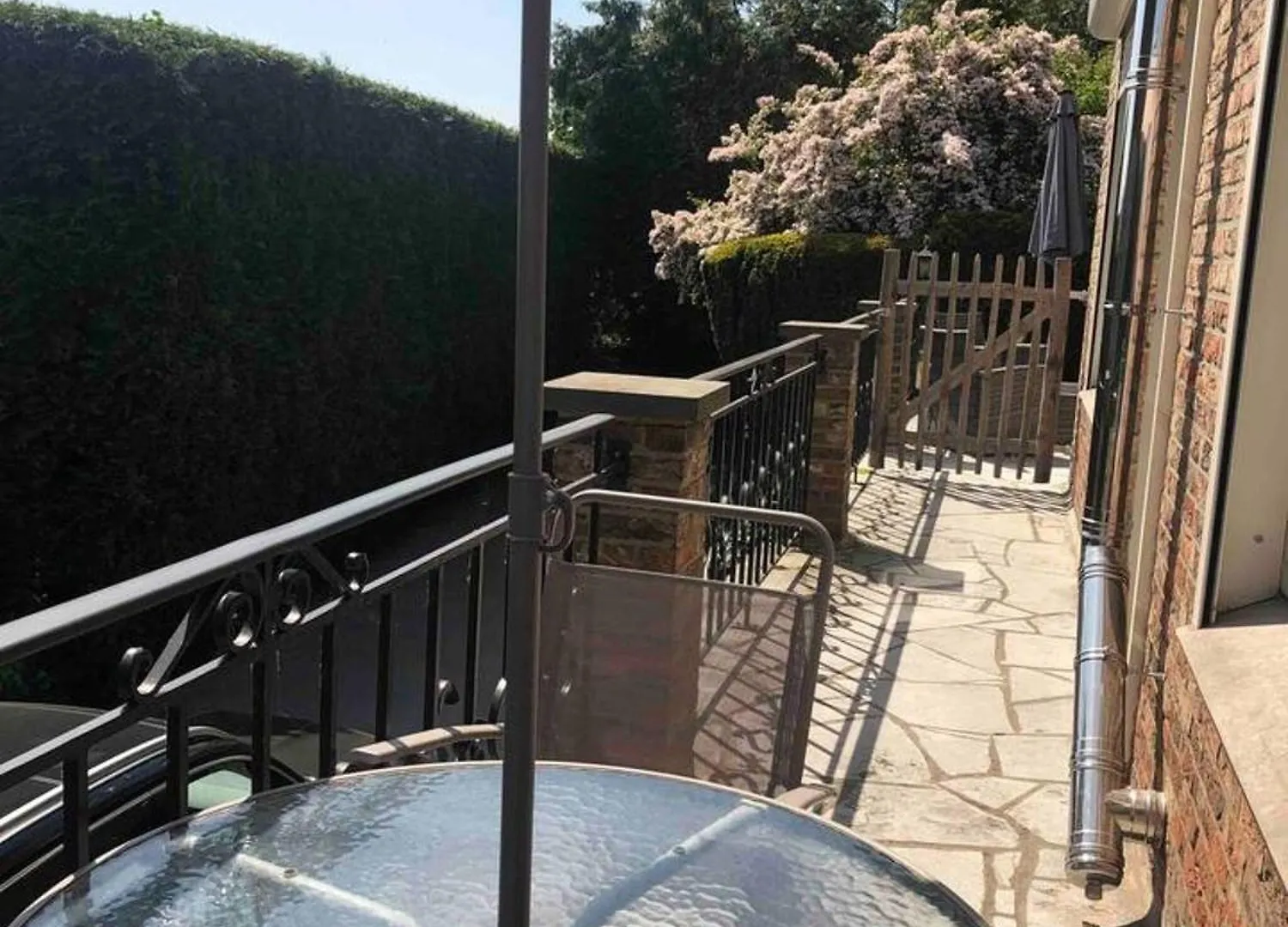 Cosy Studio Close To Brussels South Charleroi Airport Holiday home Courcelles